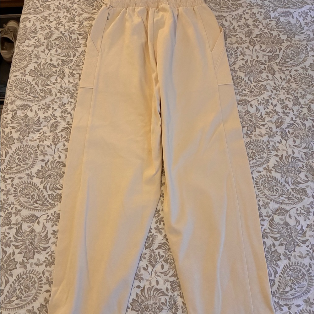 Vuori Cream Straight Leg Pants